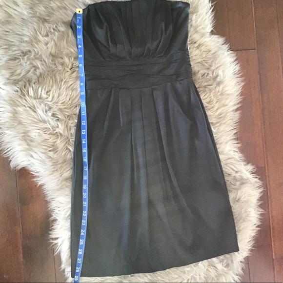Very Flattering Strapless Black Dress - Picture 5 of 10